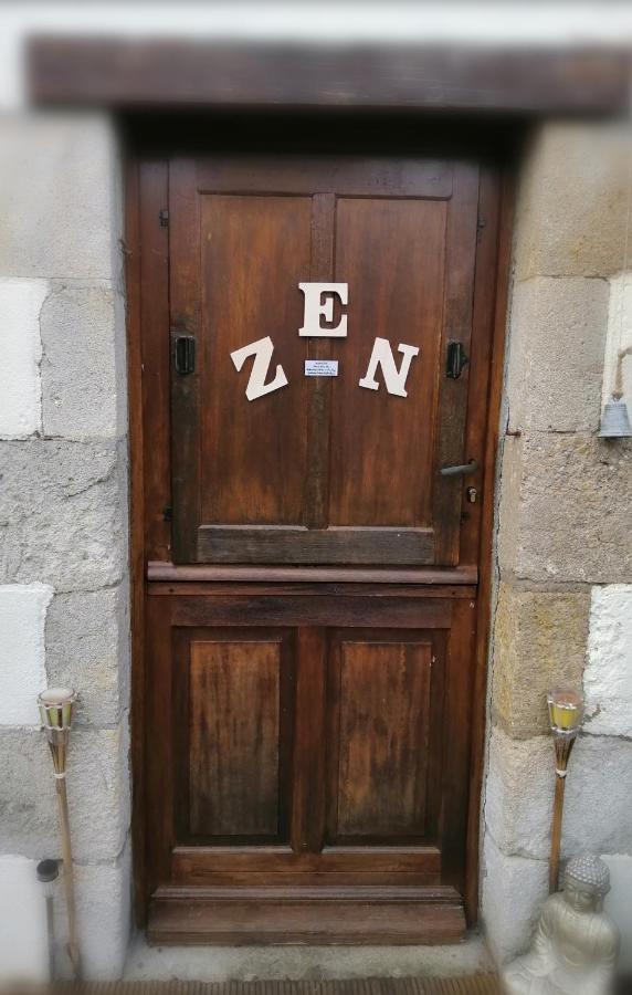 לינה וארוחת בוקר Ferolles Jacuzzi Massage Sur Rdv,Duo,Reiki,Californien, Reflexologie Plantaire, Et Bouteille Mousseux Offerte מראה חיצוני תמונה