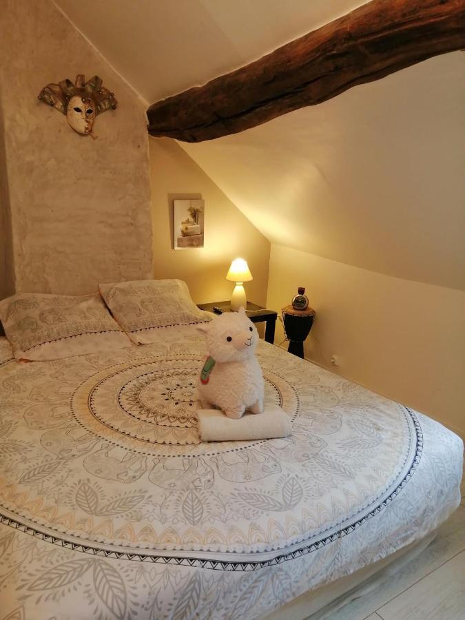 לינה וארוחת בוקר Ferolles Jacuzzi Massage Sur Rdv,Duo,Reiki,Californien, Reflexologie Plantaire, Et Bouteille Mousseux Offerte מראה חיצוני תמונה